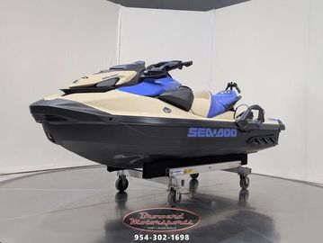2025 Sea-Doo Wake™ 170 BRP Premium Audio, iDF, iBR