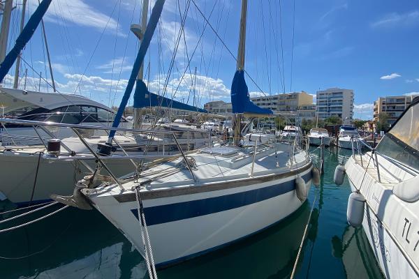 Dufour 35 Sloop