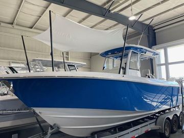 2025 Everglades 315 Center Console