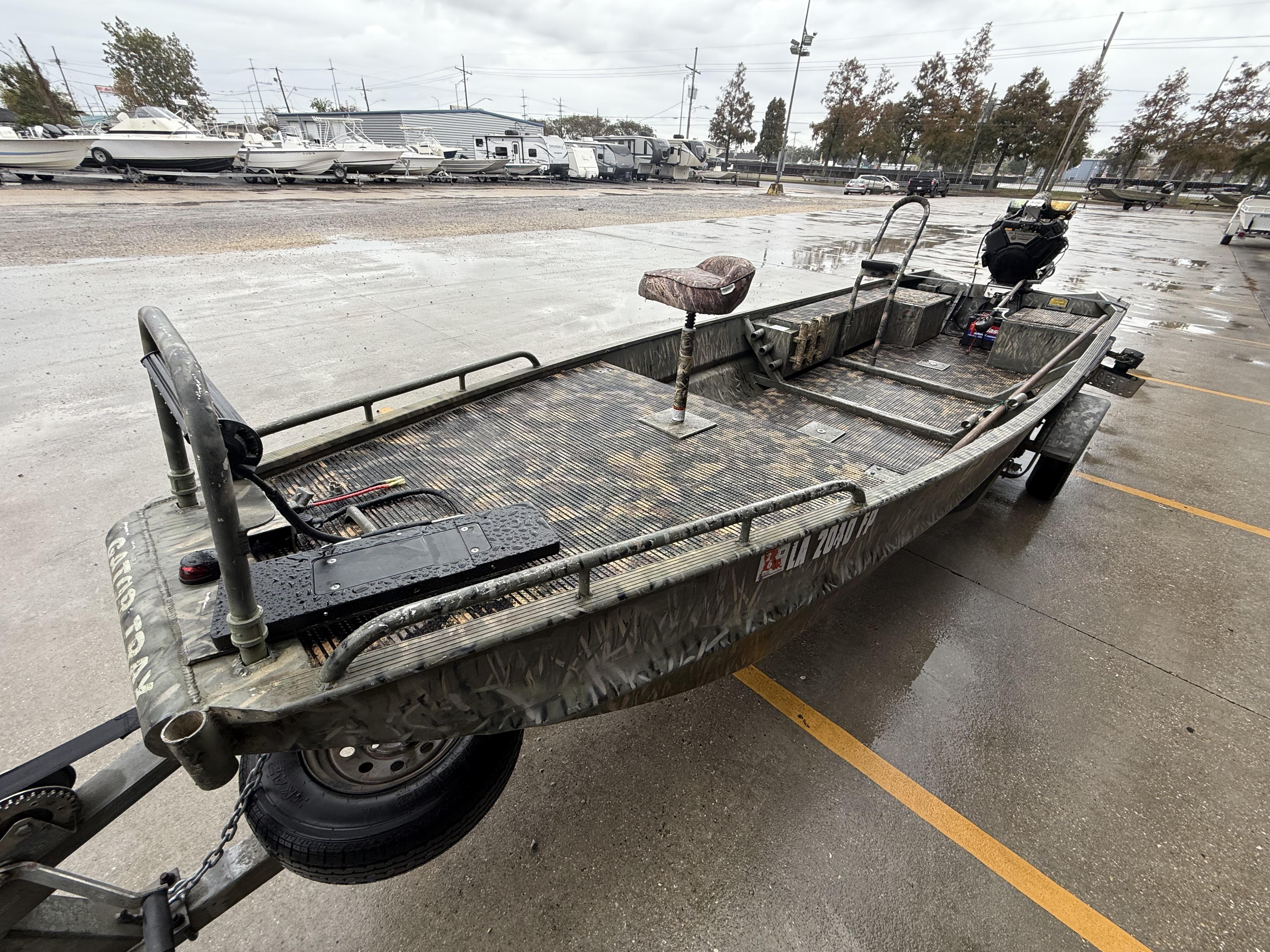 2005 Gator Trax 18