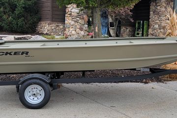 2026 Tracker Grizzly 1648 Utility