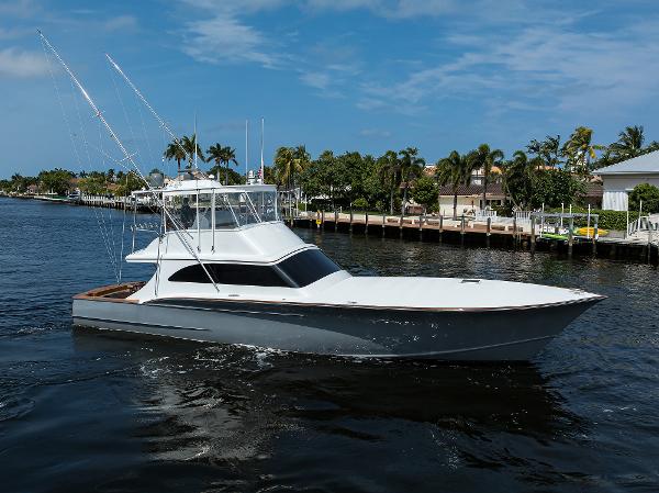 2020 Custom Carolina F&S 61 Hardtop Express Sportfish, Palm Beach  États-Unis - boats.com