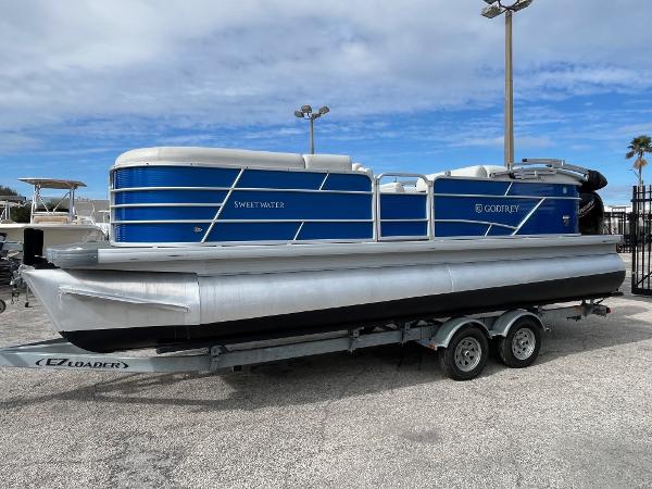 2022 Godfrey Sweetwater 2286 C
