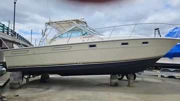 1986 Tiara Yachts 3100 Open
