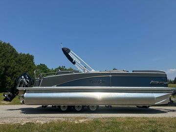 2025 Tahoe 2385 ql