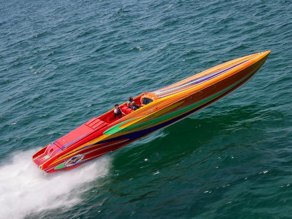 Outerlimits 51 Sport Yacht Vibrant 2005 Outerlimits 51 Sport Yacht speeding on open water.