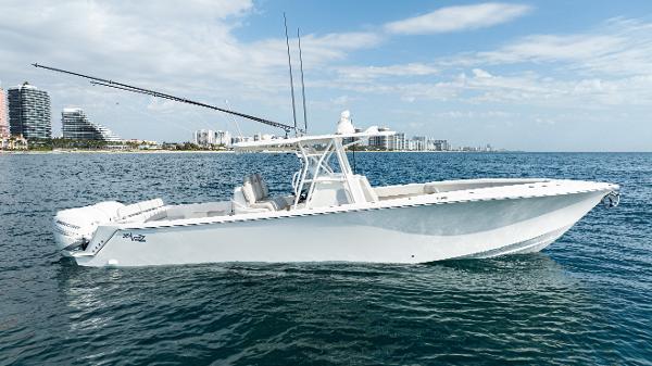 2022 SeaVee 370z