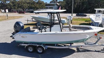 2026 Sea Hunt Ultra 219