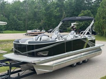 2025 Tahoe 2185 LTZ Quad Lounger