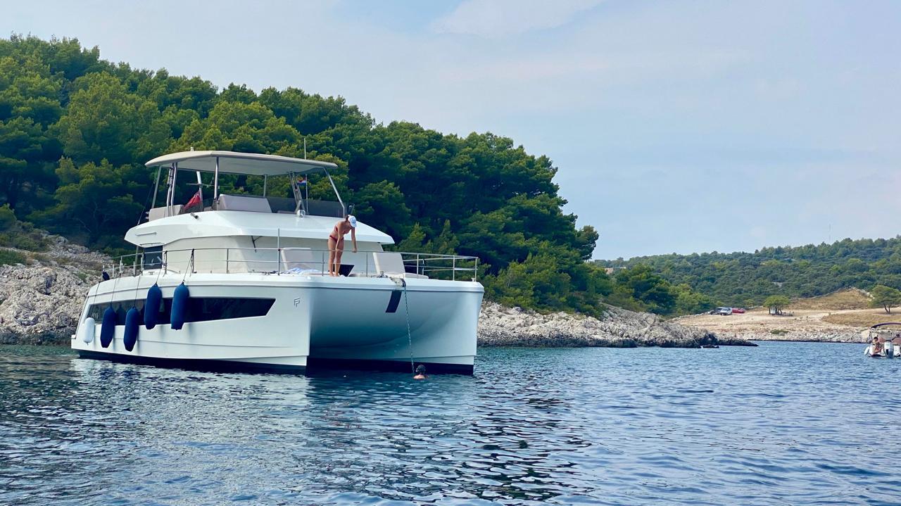Fountaine Pajot MY6