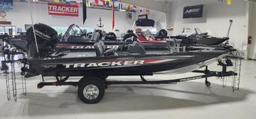 2025 Tracker Pro Team 175 Crappie Edition