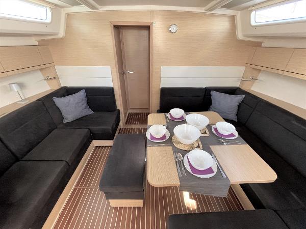 2020 Hanse 458