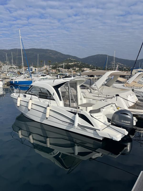 2020 Beneteau Antares 8