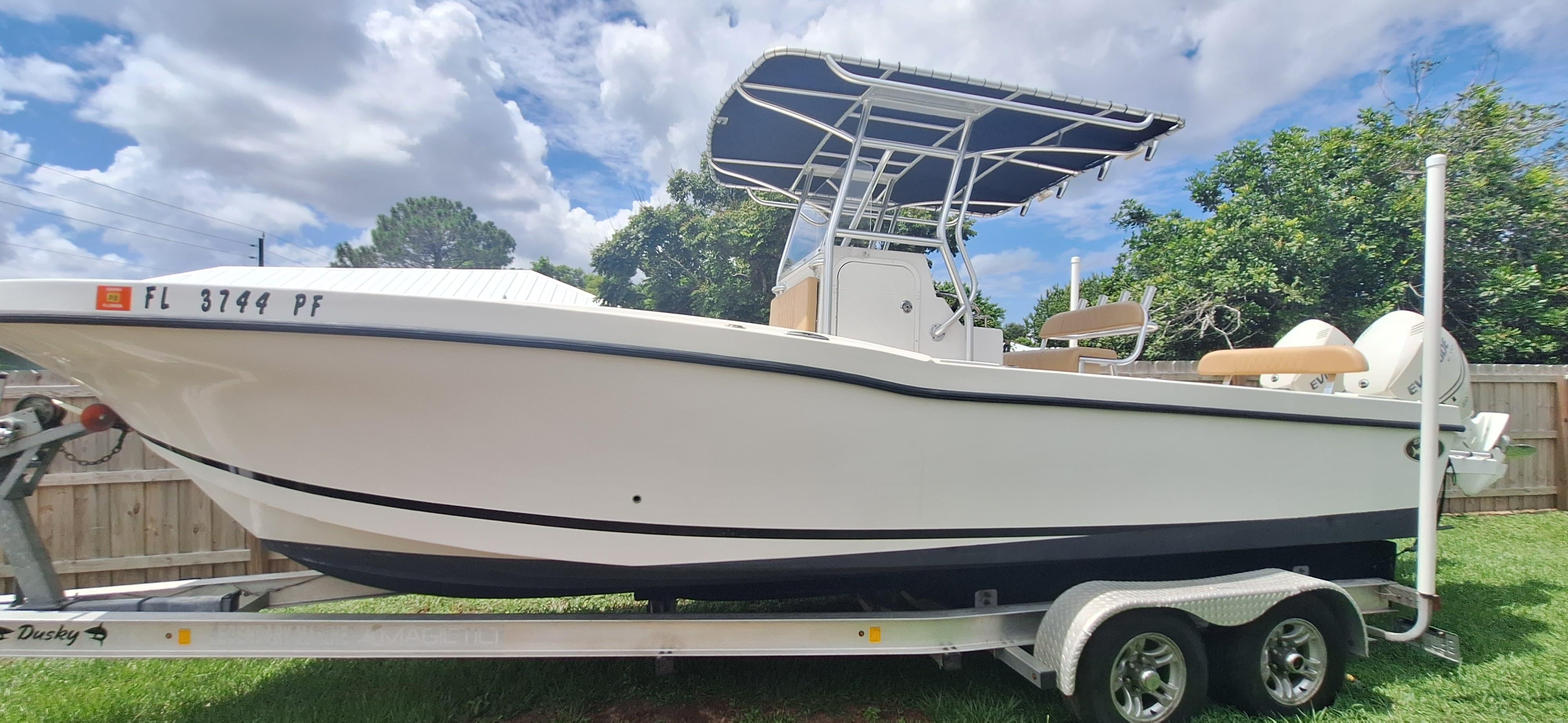 2011 Dusky 278