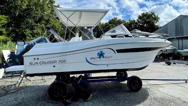 Pacific Craft 700 Sun Cruiser
