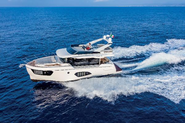 2025 Absolute 48 Navetta