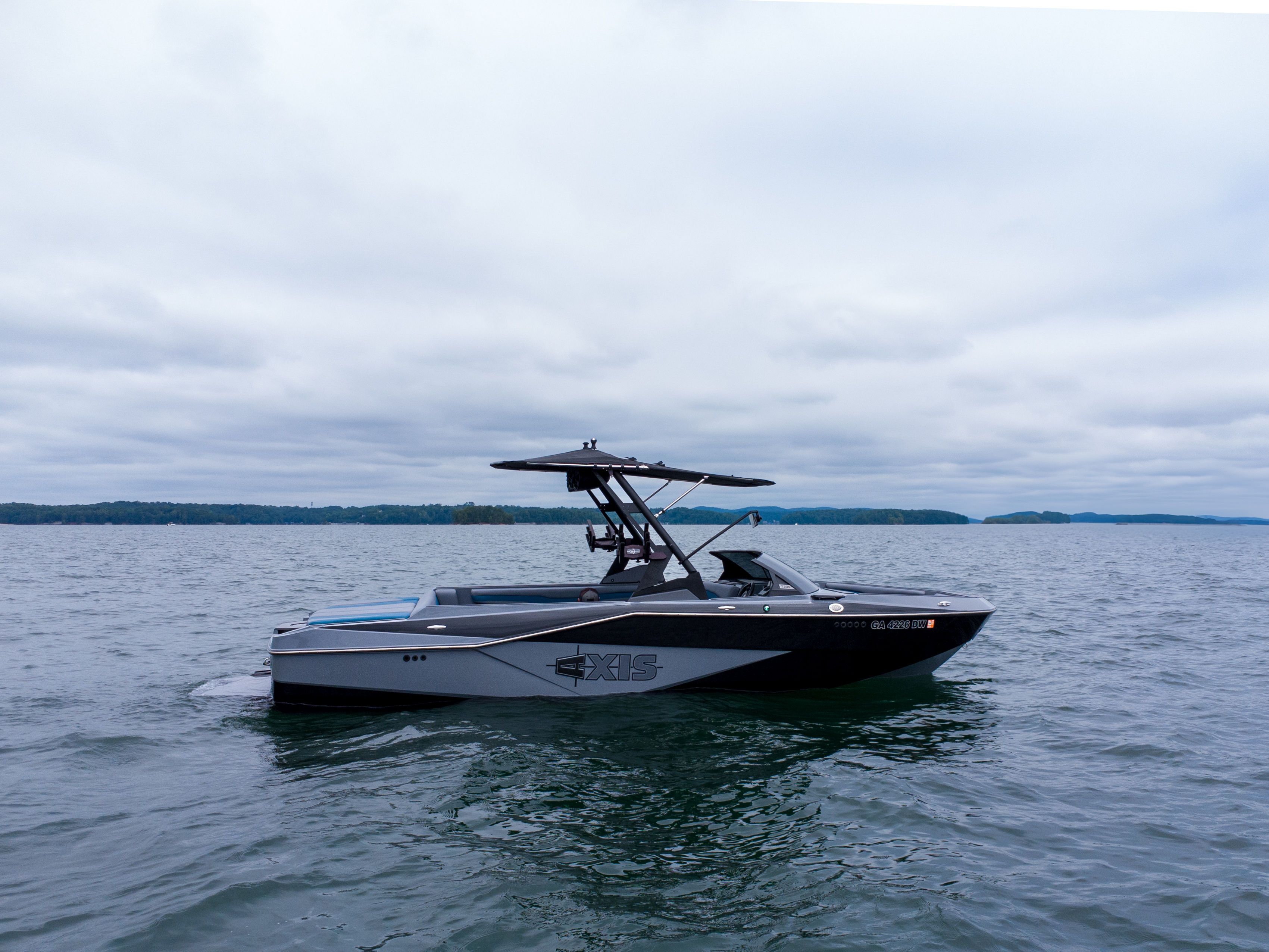 2023 Axis T235