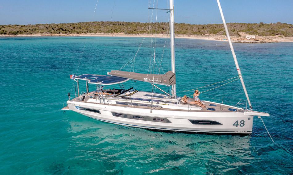2025 Dufour 48