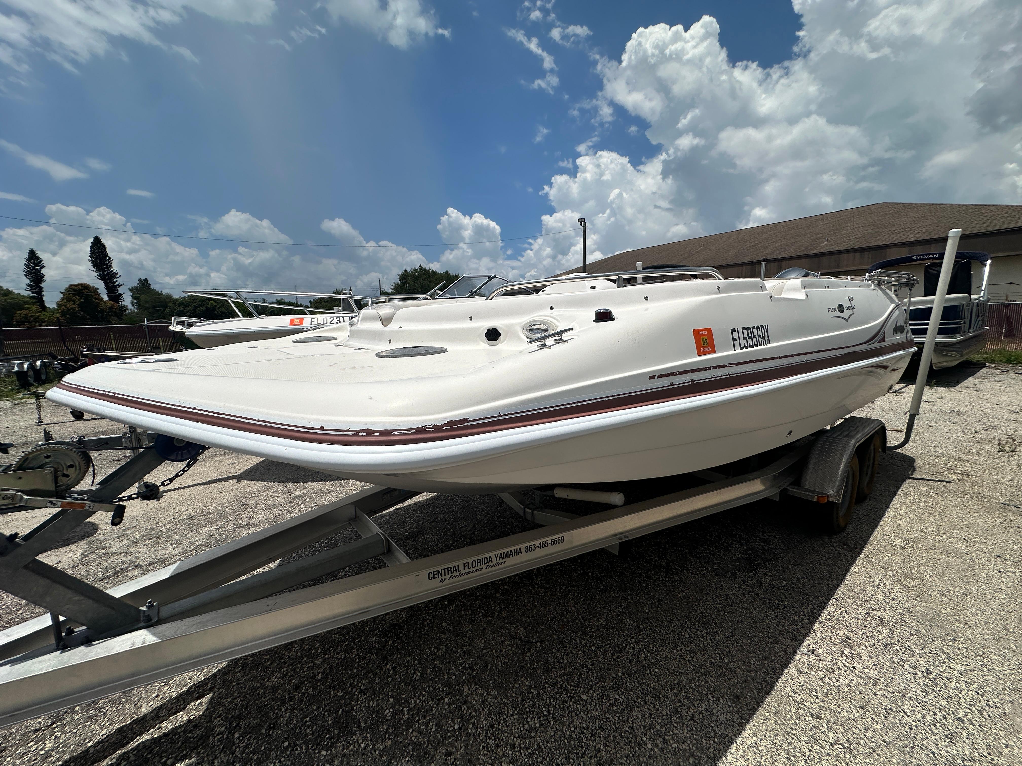 2004 Hurricane FunDeck GS 202 OB