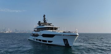 2025 Majesty 120