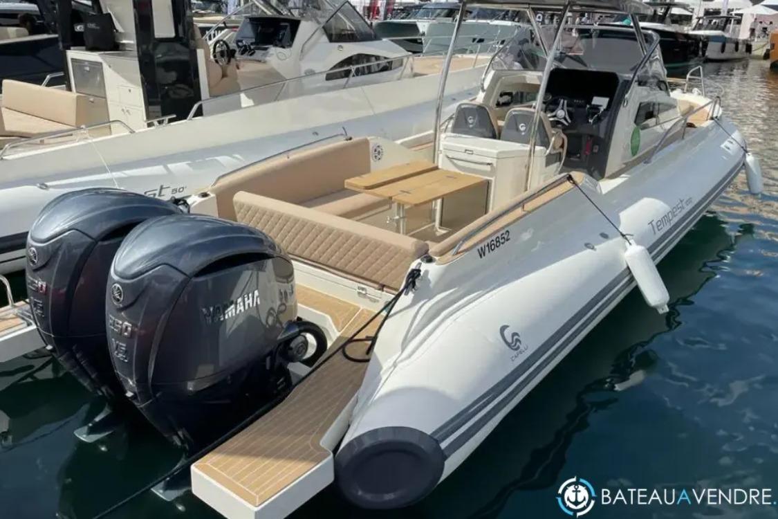 Capelli Tempest 1000 WA 2023 Capelli Tempest 1000 WA boat with dual Yamaha engines docked at marina.