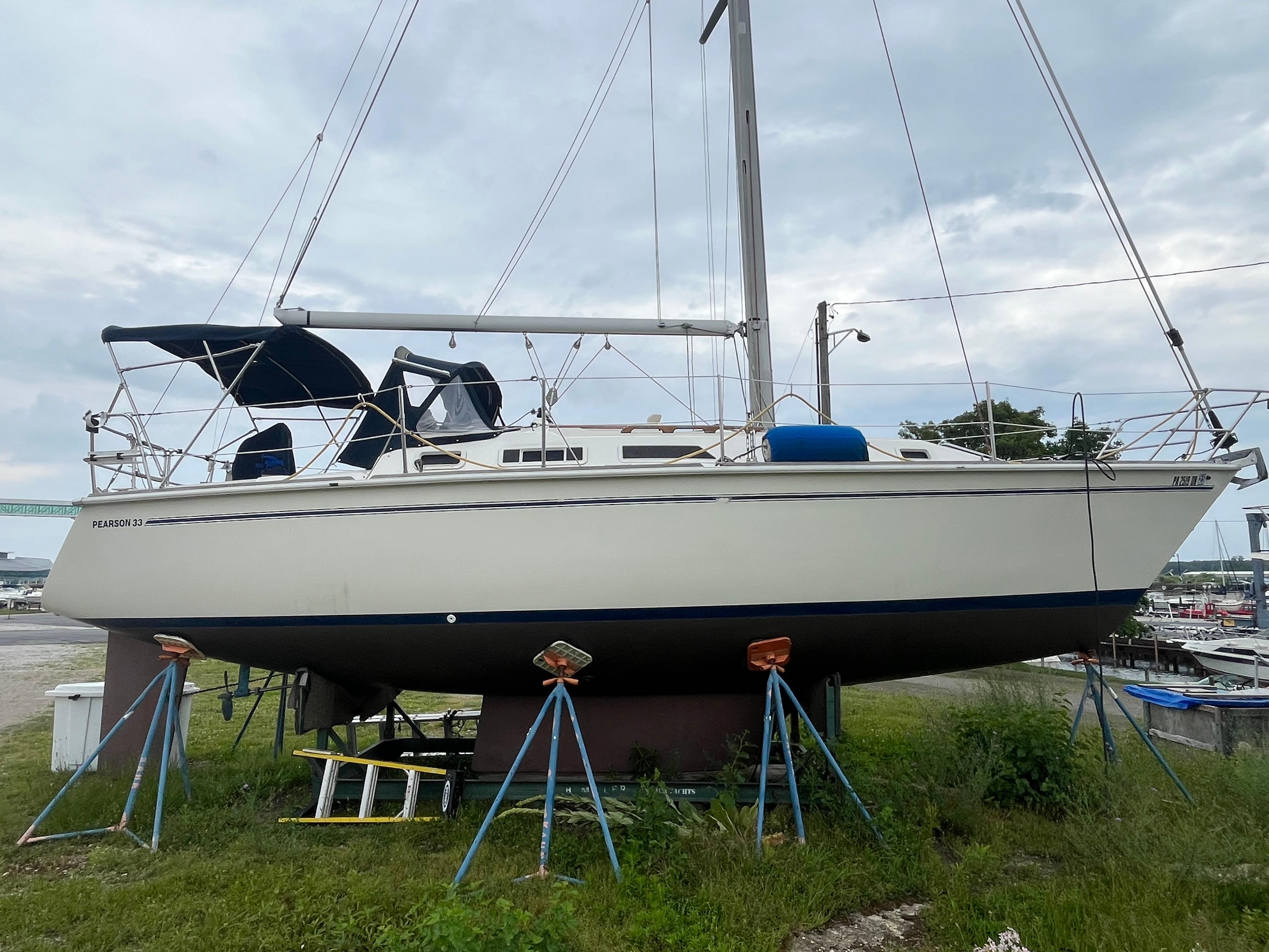 1986 Pearson 33-2