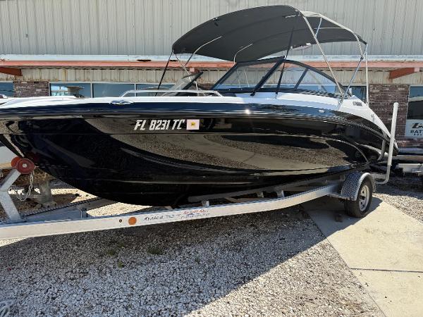 Yamaha Boats SX210