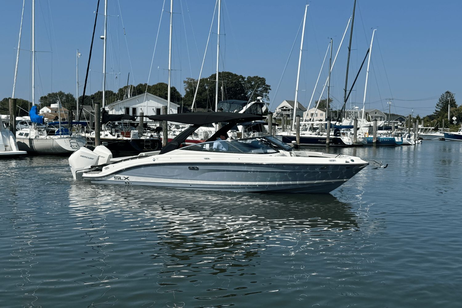 2026 Sea Ray SLX 280 Outboard