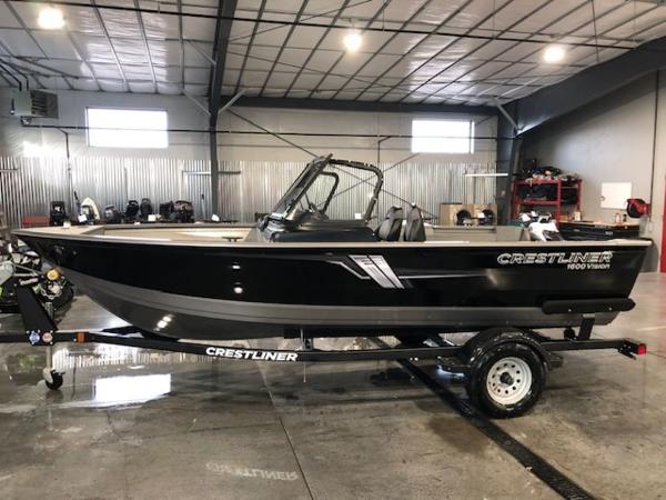 Crestliner 1600 Vision