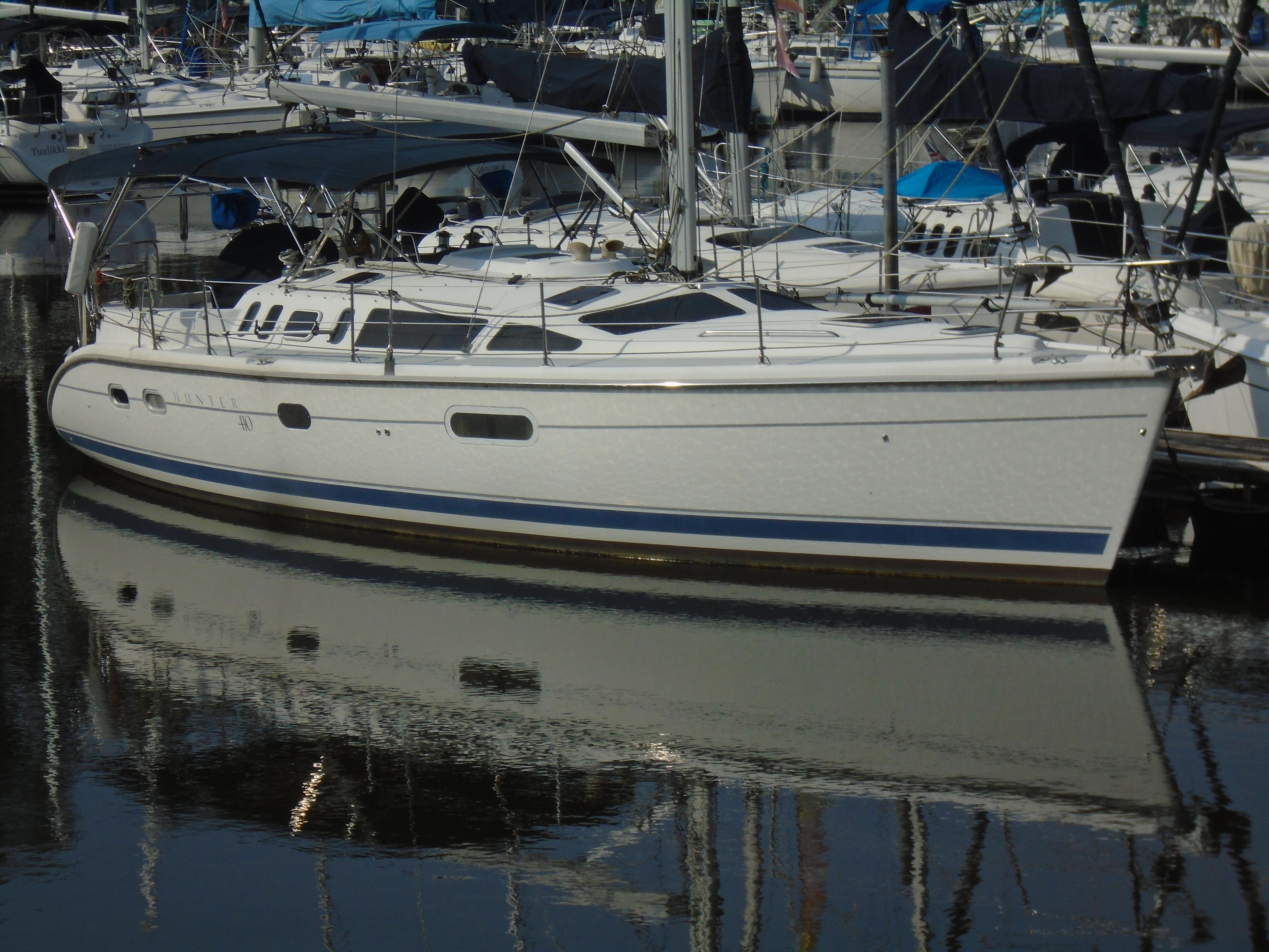 2002 Hunter 410