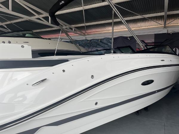 2024 Sea Ray SPX 230