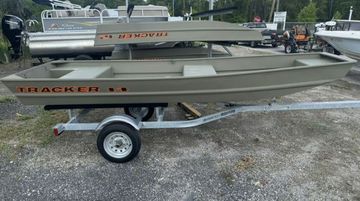 2025 Tracker 1236 JON