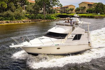 2002 Silverton 352 Motor Yacht