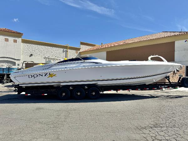 2004 Donzi 38 ZX
