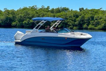 2021 Sea Ray 250 SDX Outboard