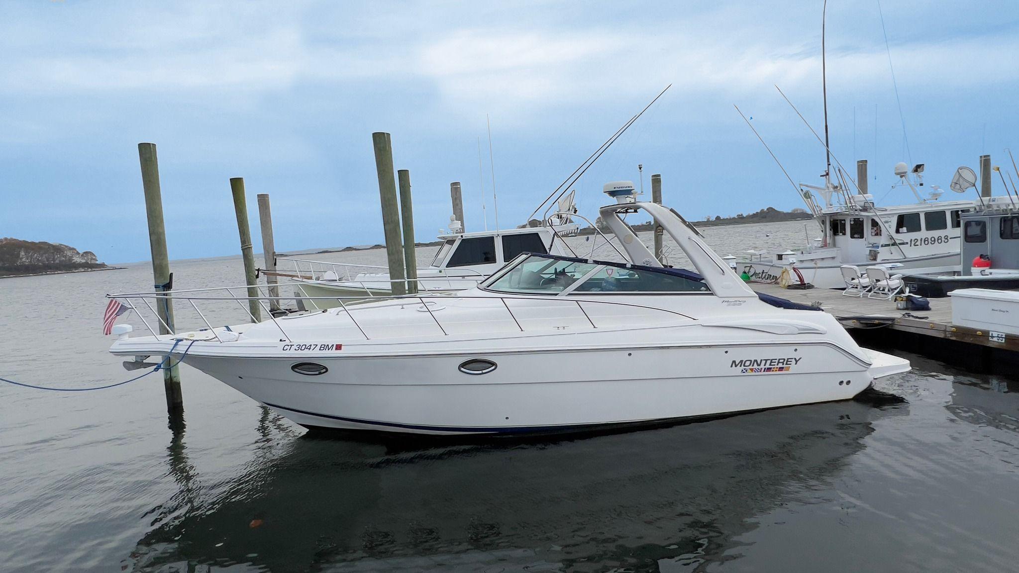 Monterey 322 Cruiser