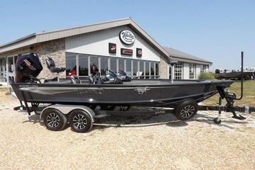 2025 Lund 2075 Pro-V Bass XS