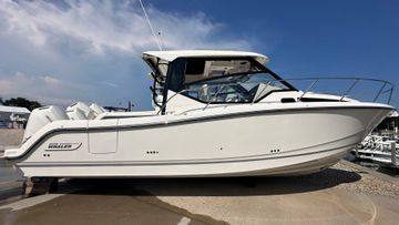 2026 Boston Whaler 325 Conquest