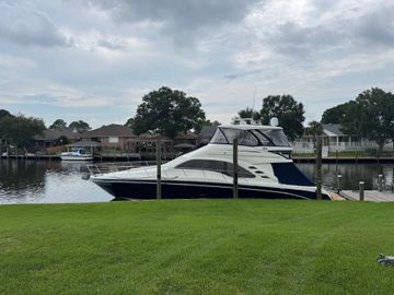 2005 Sea Ray 550 Sedan Bridge