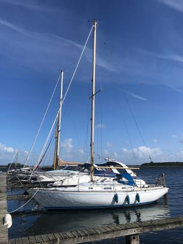 1973 Centurion 32