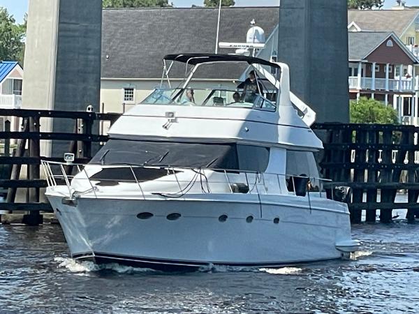 1998 Carver 530 Voyager Pilothouse