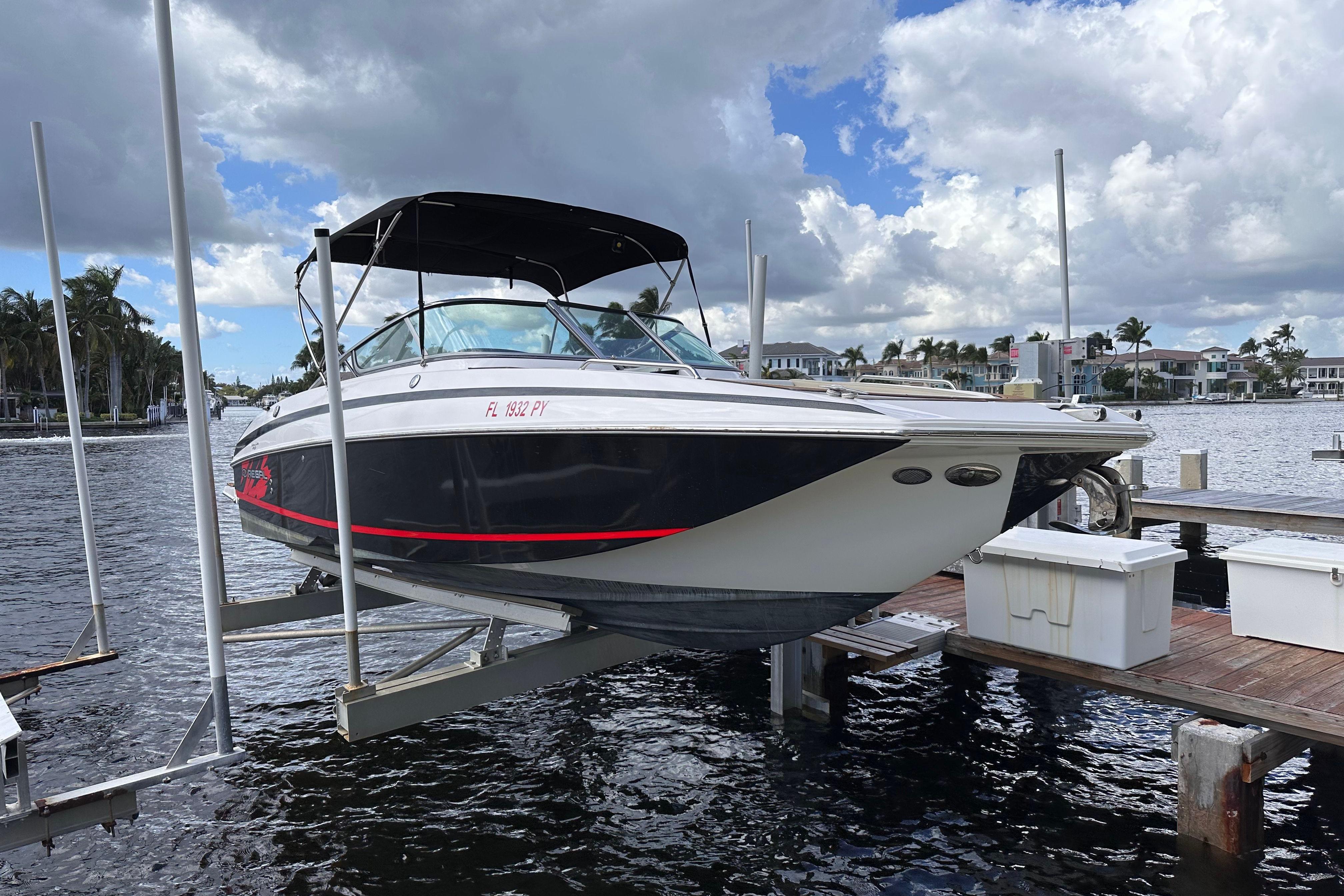 2015 Regal 27 FasDeck
