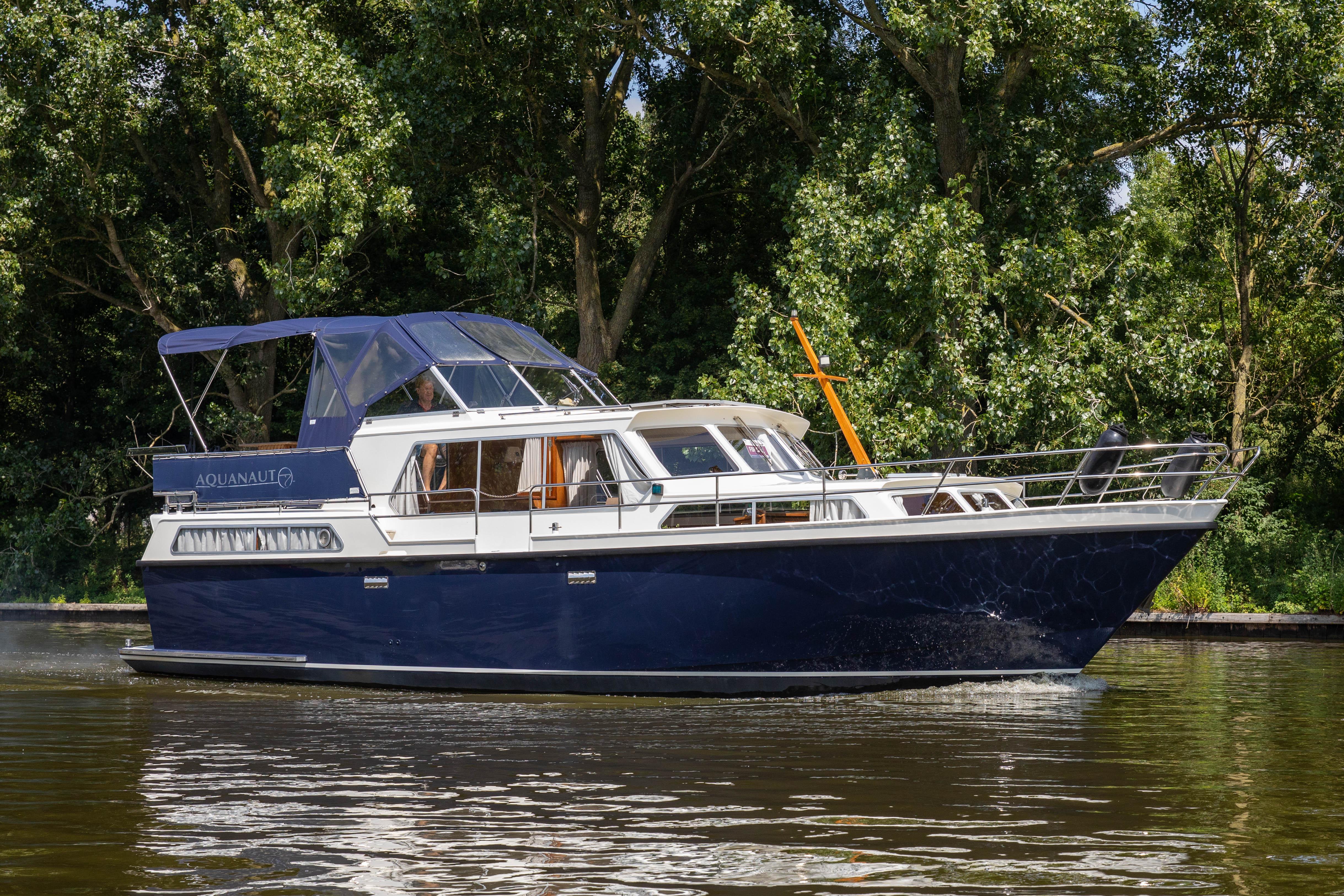 1994 Aquanaut Beauty 1200 AK