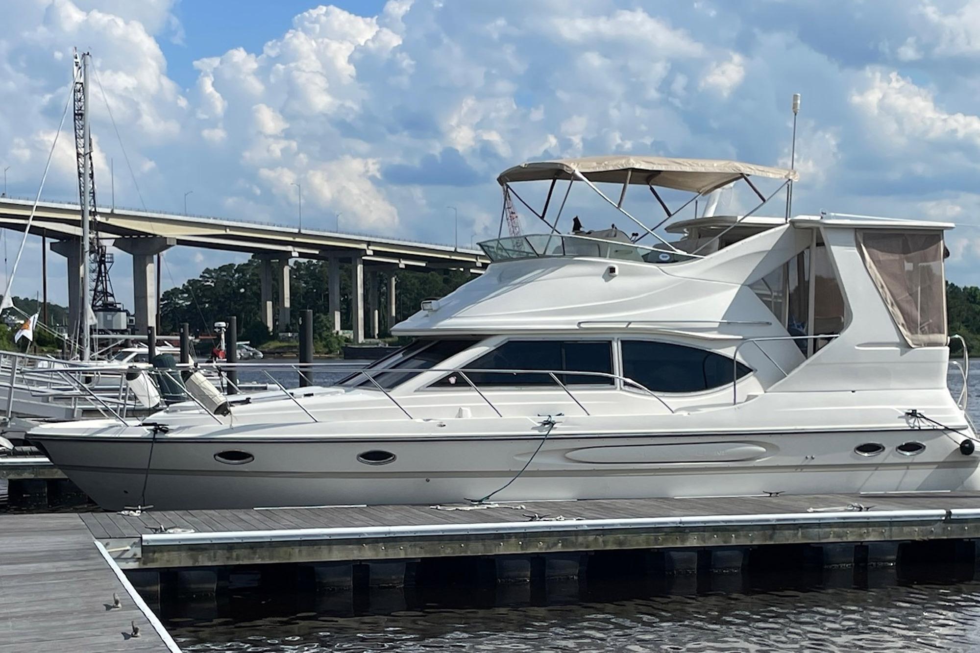 1998 Maxum 4100 SCA