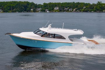2024 Weaver 43