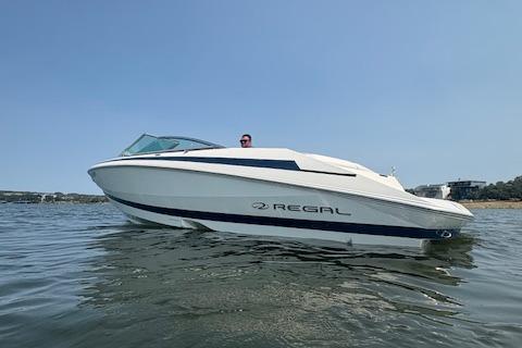 2003 Regal 2200 Bowrider