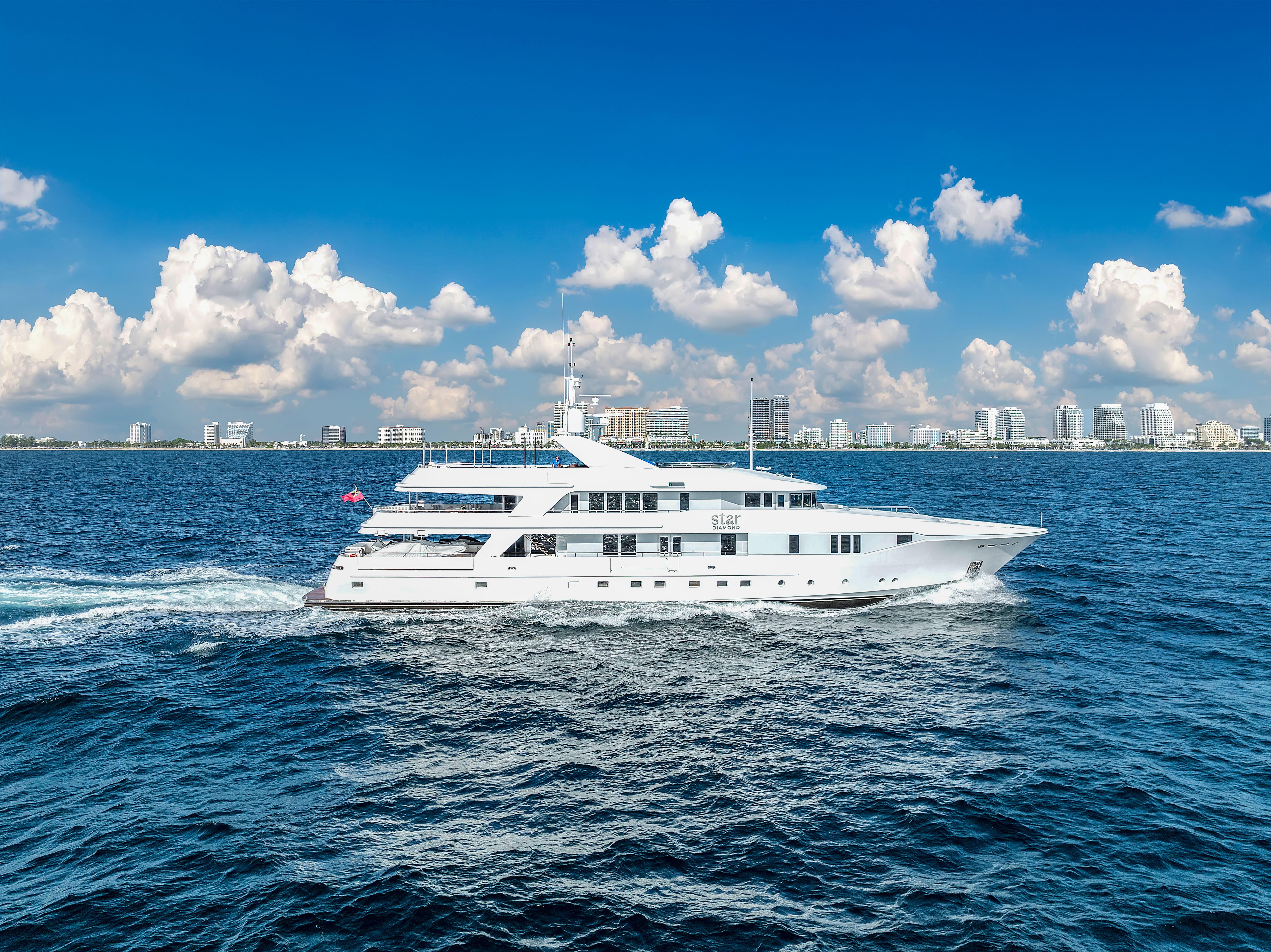 1998 Admiral Pilothouse