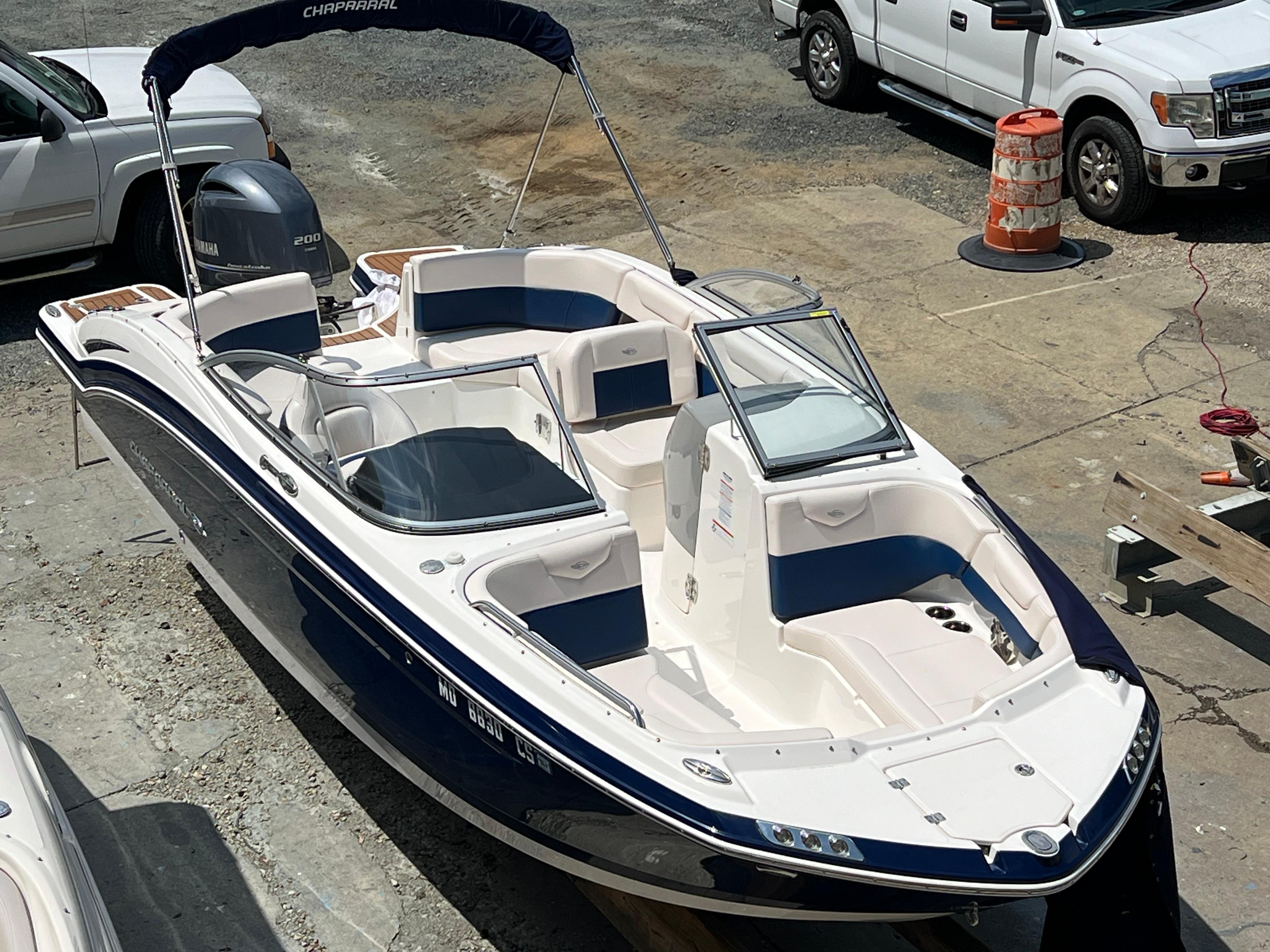 2018 Chaparral 230 Suncoast