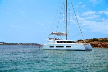 2025 Dufour Catamarans 48