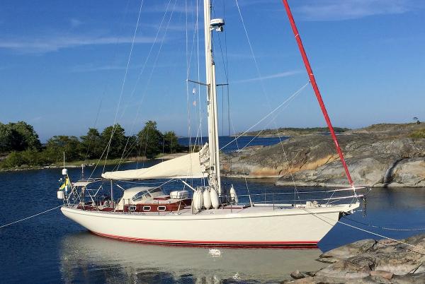 2001 Hutting 48